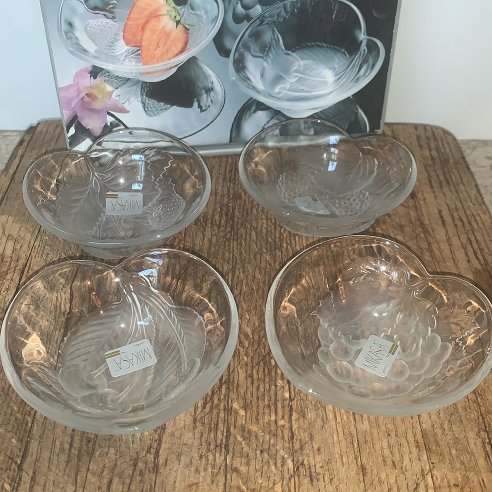 Mikasa Crystal Bounty Fruit Dipping / Condiment bowls set 4 in original box